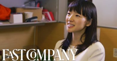 Marie Kondo Tidies My Desk (And It’s Life-Changing) | Fast Company
